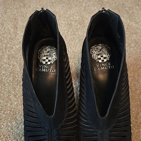 NWOT Vince Camuto Black Suede Peep-Toe Heels - Picture 6 of 10